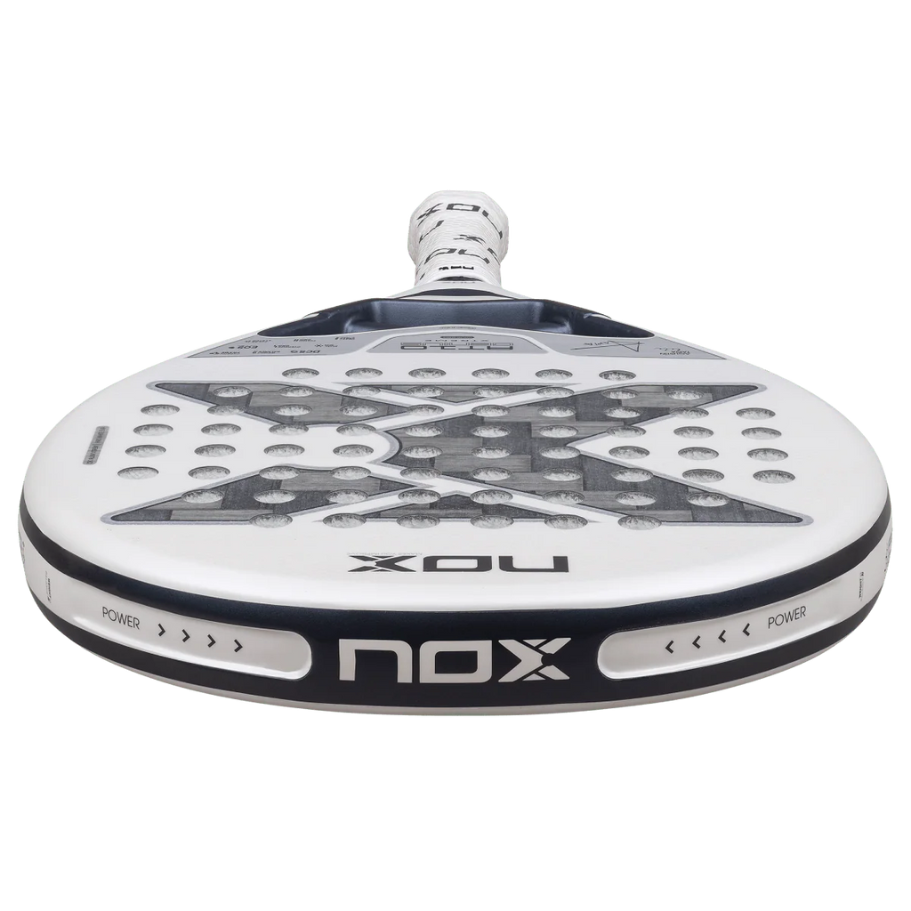 Raquette de padel NOX AT10 Genius 12K Alum Xtrem Lite 2026 par Agustín Tapia